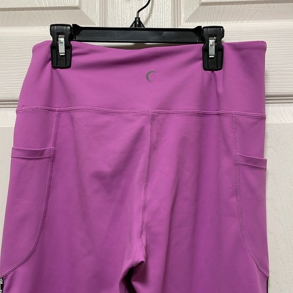 ZYIA |Active |Bright Lilac|Piping |Pocket Light n Tight|Crop |Legging |Size 8-10 - Picture 8 of 16